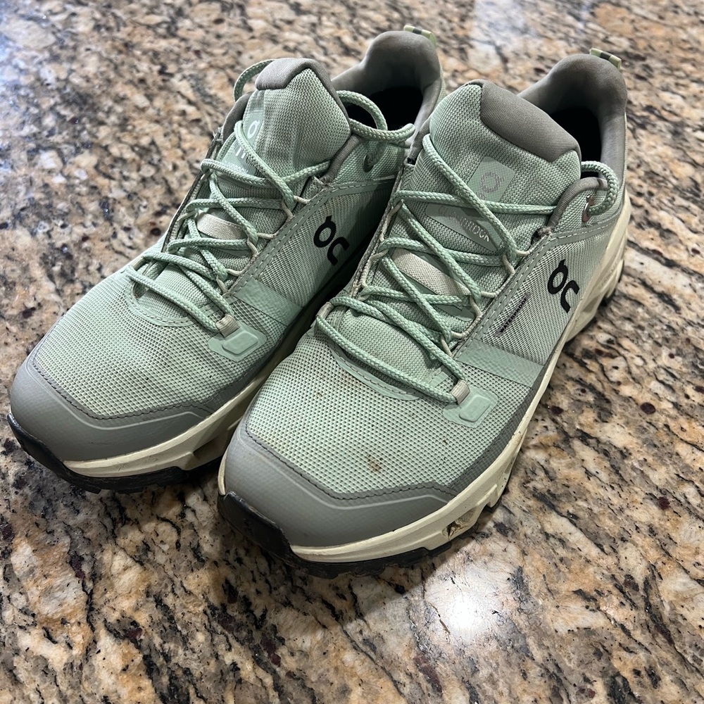 Worn just a few times. On Running / On Cloud women’s trail Shoes